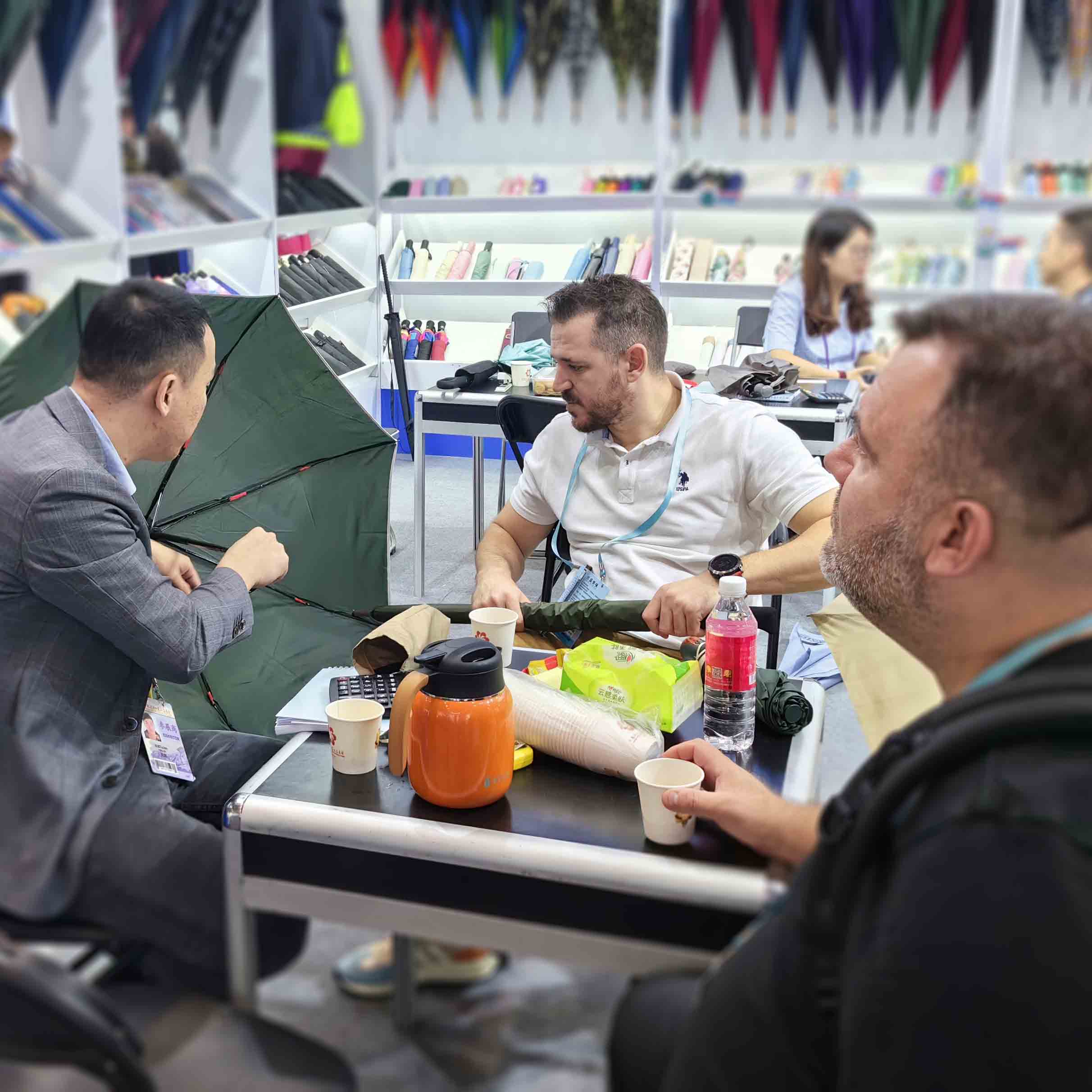 優(yōu)安納傘業(yè)：品牌出海展實(shí)力，多元拓展贏未來